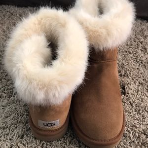 Ugg Cathie boots Size 10 brand new